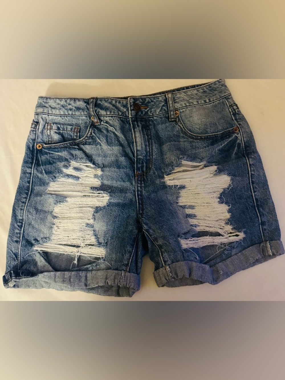 Forever 21 Distressed Light Blue Women's Denim Shorts